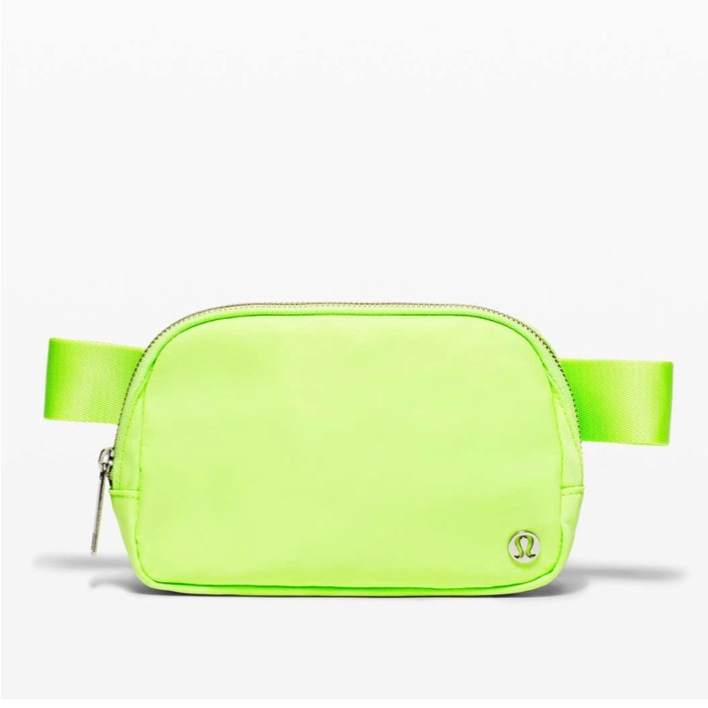 Lululemon Everywhere Belt Bag Neo Mint